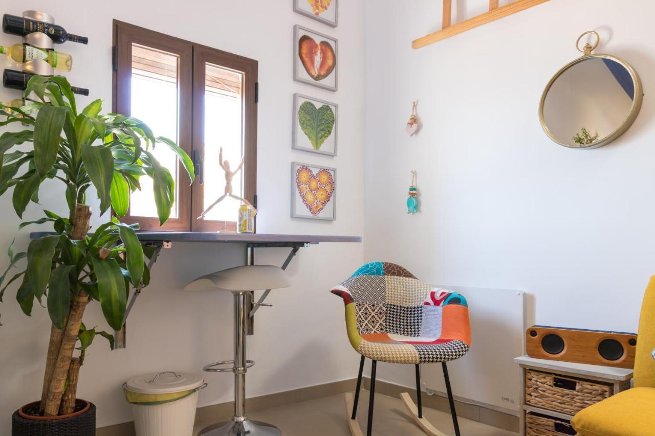 La Vila Feliz, Gemuetliche Private Duplex-Ferienwohnung Im Typischen Fischerhaus Mit Fantastischem Meerblick Villajoyosa Bagian luar foto